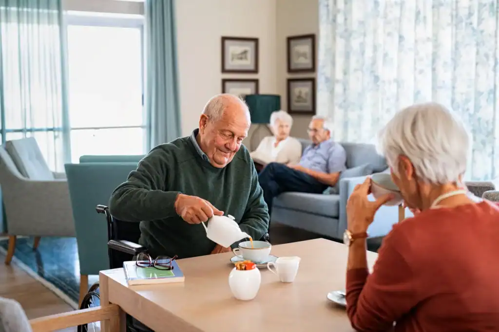 elders enjoying assisted living in Elmhurst