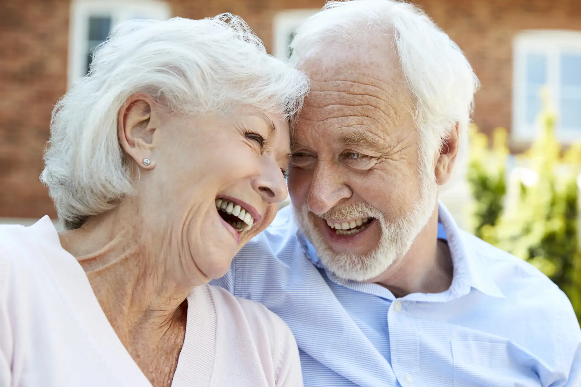 happy couple at assisted living in Elmhurst
